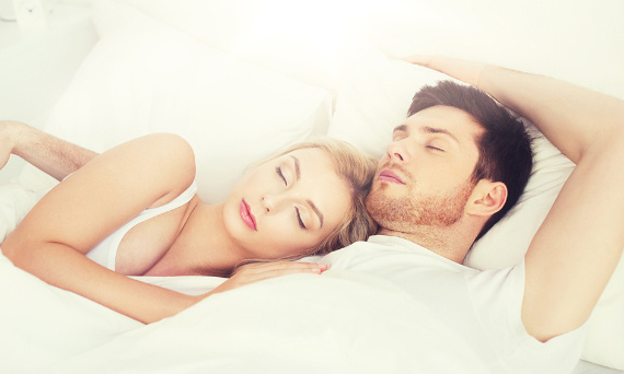 Schlafen und Abnehmen: Kann Schlaf das Abnehmen beeinflussen? Warum Schlaf beim Abnehmen wichtig ist.