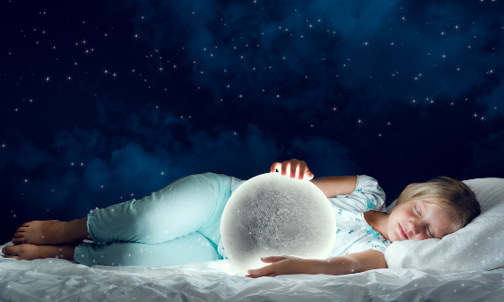 Schlafprobleme in heißen Sommernächten – was tun?